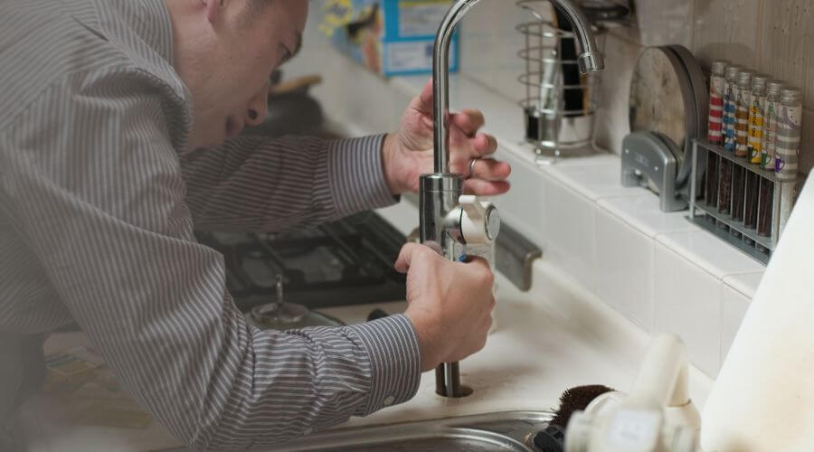 Professional sink repair in Bellwood, IL
